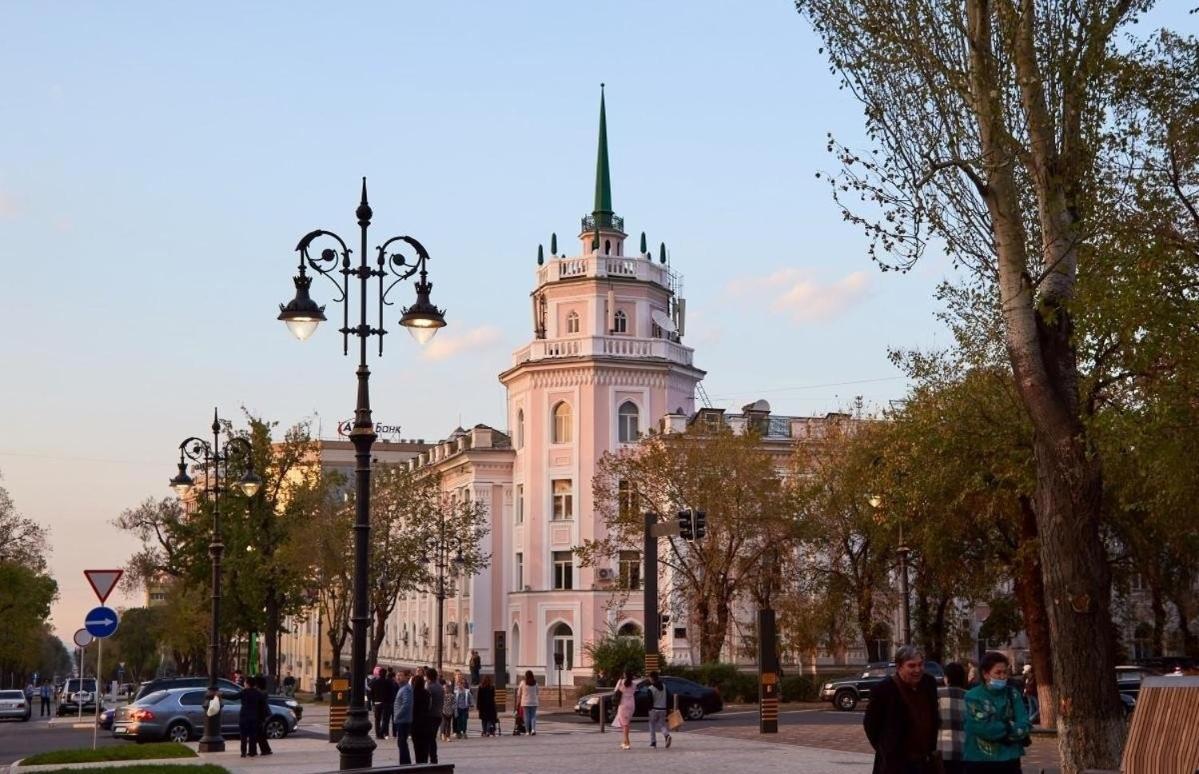 Nadezhda Apartments On The Nauryzbai Batyr 82 Almaty Exteriér fotografie